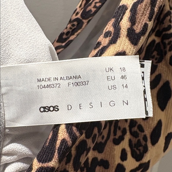 ASOS Maternity Leopard Swimsuit - Picture 4 of 4